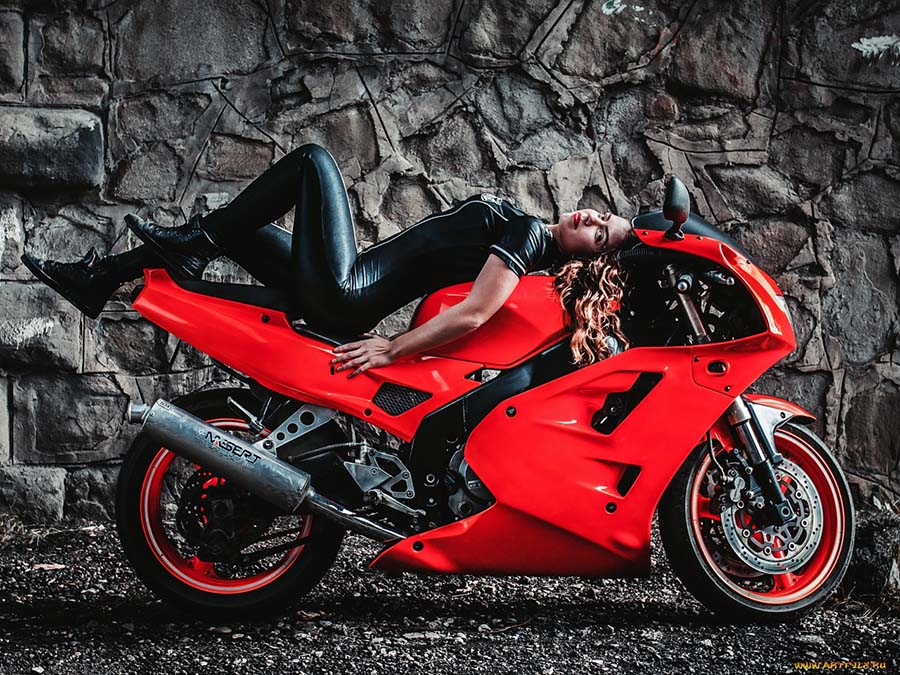 Beautiful girl Beautiful girls and motorcycles in Mexico City