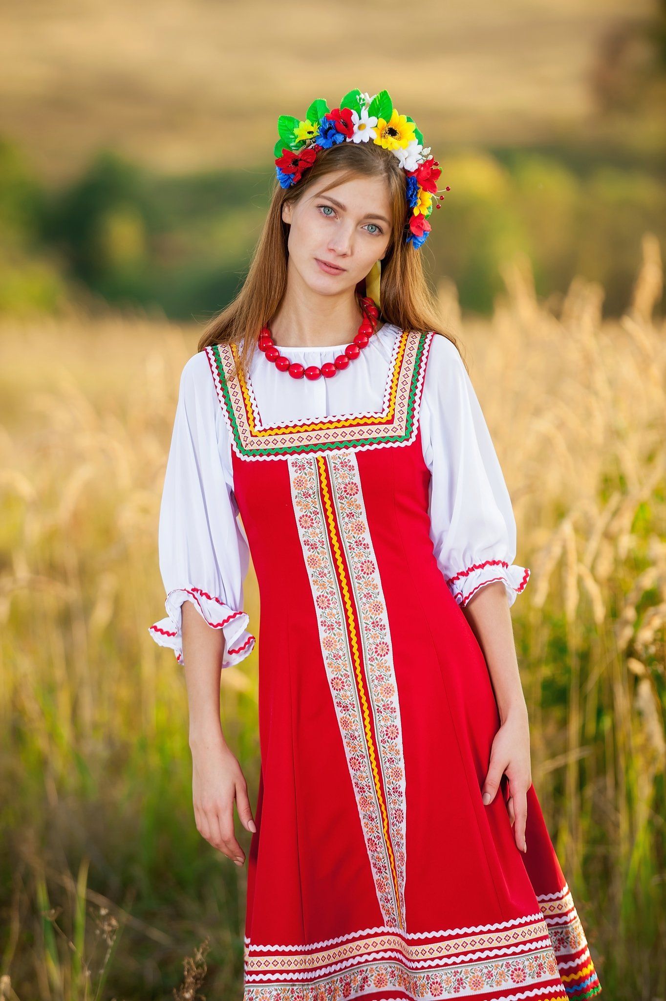 Women in Slavic costumes in Mexico City — step in, relax, and chat live