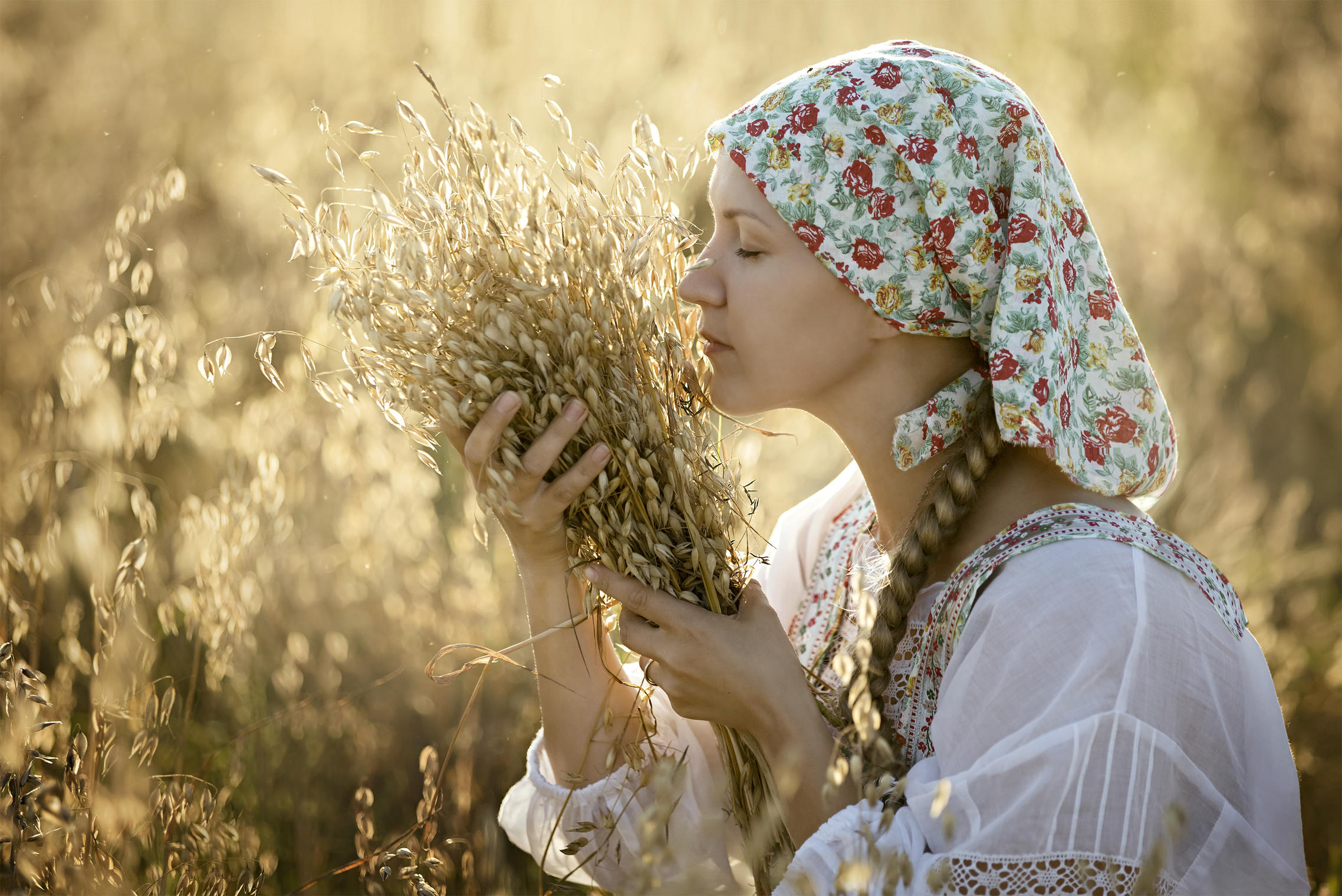 Photo Women in Slavic costumes in Mexico City